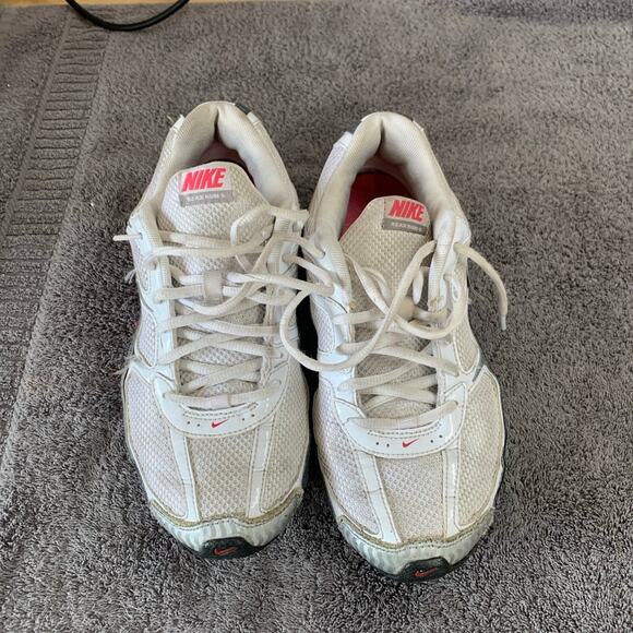 Women’s Nike Reax running shoes in size 8.5 - Picture 3 of 7